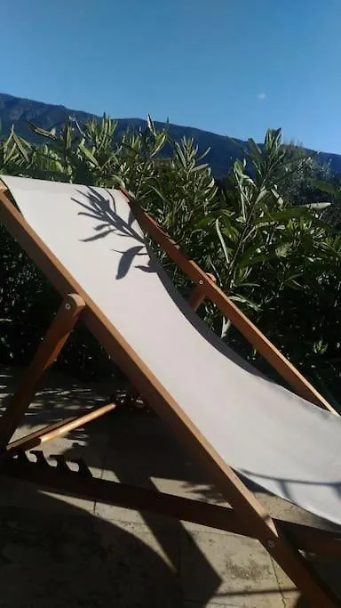 Apartment Gite Le Petit Luberon Coquelicot Coustellet France